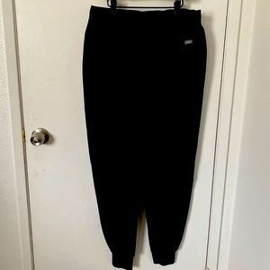 FIGS Tansen Jogger Scrub Pants in Black,Large